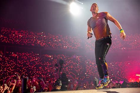 Il concerto di Chris Martin a Milano: un tripudio di emozioni e colpi di scena!